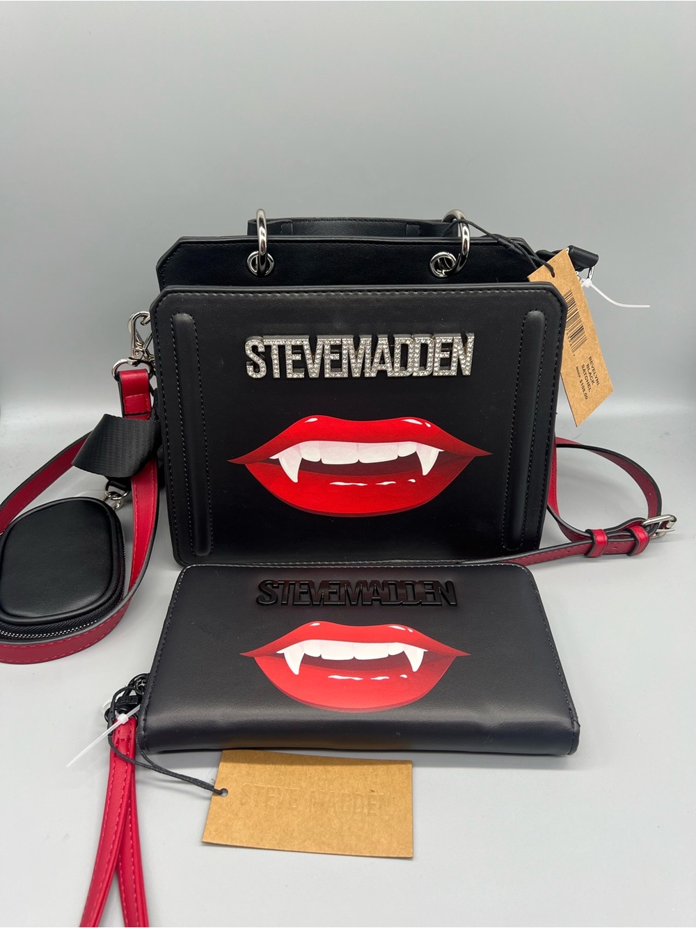 Steve Madden matching purse and wallet set